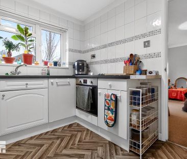 2 bedroom apartment to rent - Photo 6