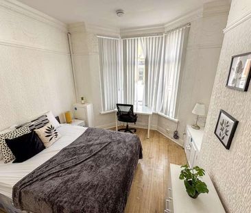 Albert Edward Road, L7 - Photo 1