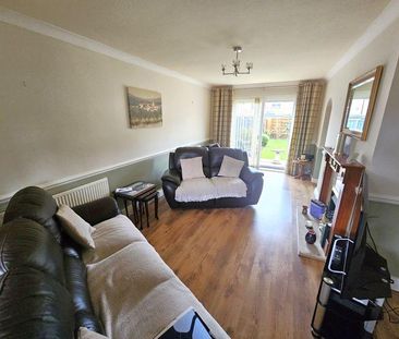 2 bedroom semi-detached house to rent - Photo 4