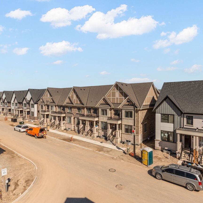 For Lease - 1 Kings Hill Drive, Brampton, Ontario - Photo 1