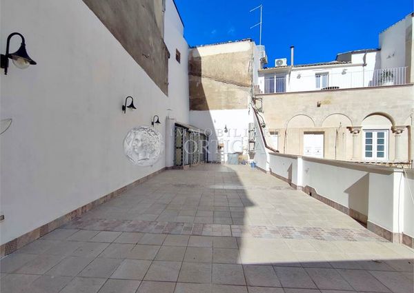 4 o più locali In Affitto a Siracusa