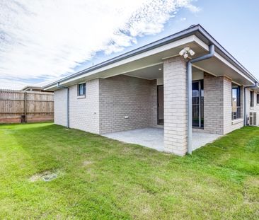 5 Gregor Crescent, Coomera QLD 4209 - House For Rent | Domain - Photo 5