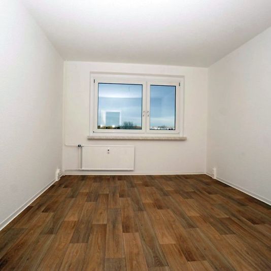 Großzügige 4-Zimmer-Wohnung mit Balkon in ruhiger, grüner Lage - Photo 1