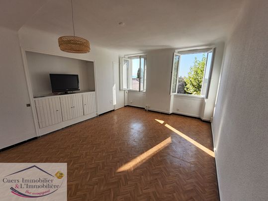 Location Appartement 5 pièces 91m² CUERS 83390 - Photo 1