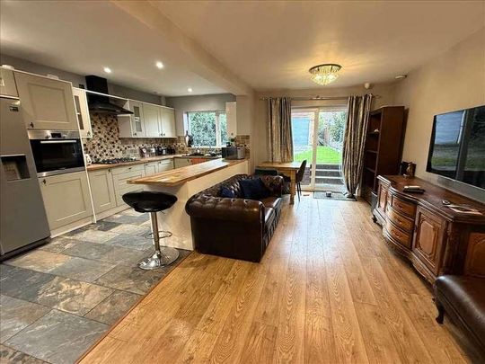 Singlewell Road, Gravesend, DA11 - Photo 1