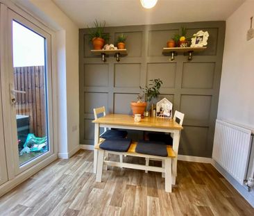 2 bedroom semi-detached house to rent - Photo 5