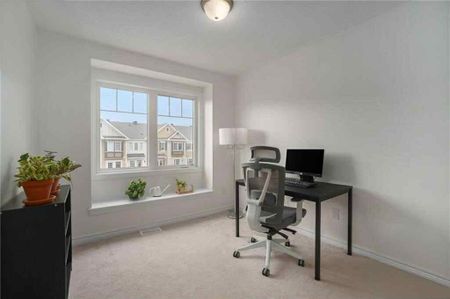 For Lease - 596 Foxlight Circle, Kanata, Ontario - Photo 3