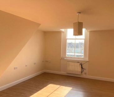 Market Place - Photo 1