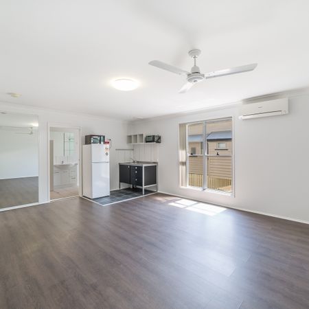 Spacious Studio - Photo 3