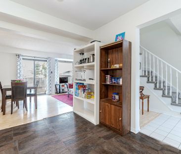 For Lease - 10 Mullis Crescent, Brampton, Ontario - Photo 2