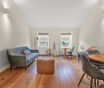 1 bedroom mews to rent - Photo 5