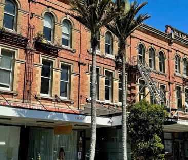 New York Loft Life - Photo 5