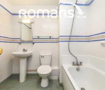 1 bedroom in a house share to rent - Photo 5