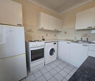 Studio to rent - Photo 6