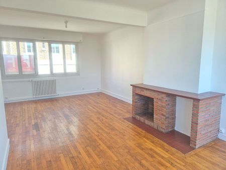 A LOUER Appartement 50000 Saint-Lô CENTRE VILLE 3 chambres 91.69 m² - Photo 2