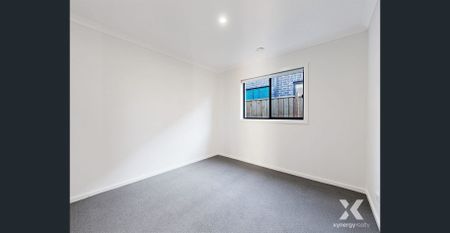 Modern Family Living with Everyday Convenience - Photo 5