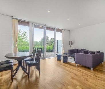 2 bedroom flat to rent - Photo 2