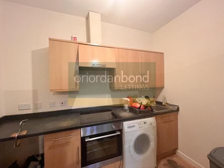 2 bedroom apartment to rent - Photo 4