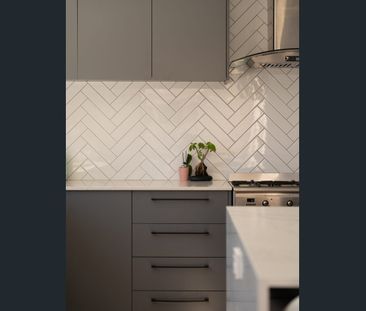 Charming Family Home with Swimming Pool in Convenient Locale - Photo 1