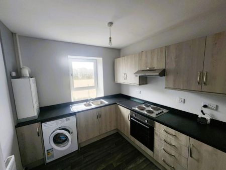 2 bedroom flat to rent - Photo 5