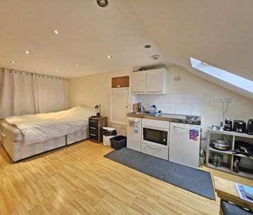 Studio to rent - Photo 3