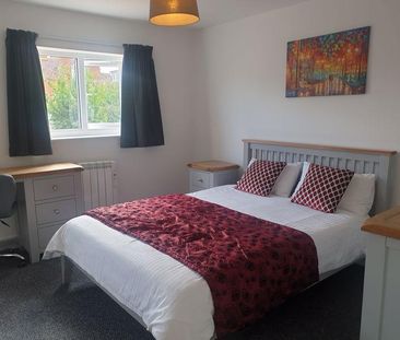 1 bedroom in a house share to rent - Photo 6