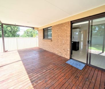 Lovely Renovated Home in Quiet Street&excl; - Photo 3