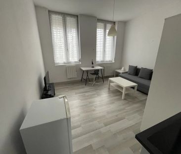 Location Appartement 1 pièces 23 m2 à Saint-Quentin - Photo 6