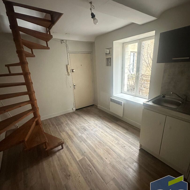 Location Appartement 1 pièce 17m² - Photo 1