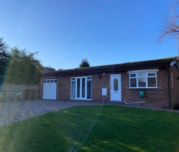 2 bedroom detached bungalow to rent - Photo 3
