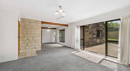 Quiet location and oozing character and charm - Photo 2