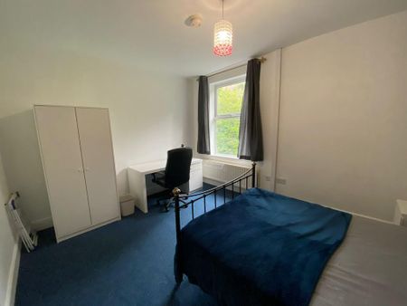 4 bedroom house share to rent - Photo 5