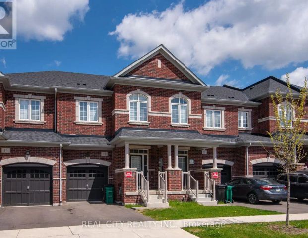18 LIDSTONE STREET — 3 Bedroom - Photo 1