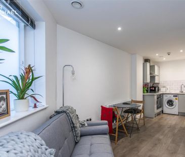 Studio to rent - Photo 2