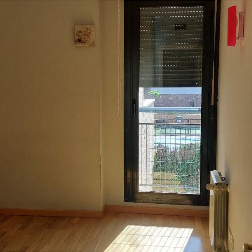 Piso de alquiler en Calle Castillo de Arévalo, S/n, Europolis - Photo 1