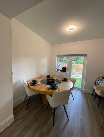 2 Bed Maisonette, Brenmead Place, NW11 - Photo 2