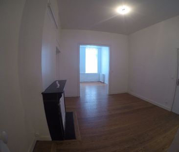 Location Appartement 1 pièce 53m² LILLE 59000 - Photo 1