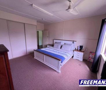 Fabulous Family Home with 9x7.5m shed extra high for mobile home & ... - Photo 6