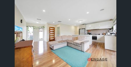 Modern style home with all the amenities closeby! - Photo 3