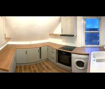 2 Bed Penthouse, Woodville Gardens, W5 - Photo 5