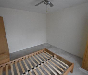 3 bedroom detached bungalow to rent - Photo 2