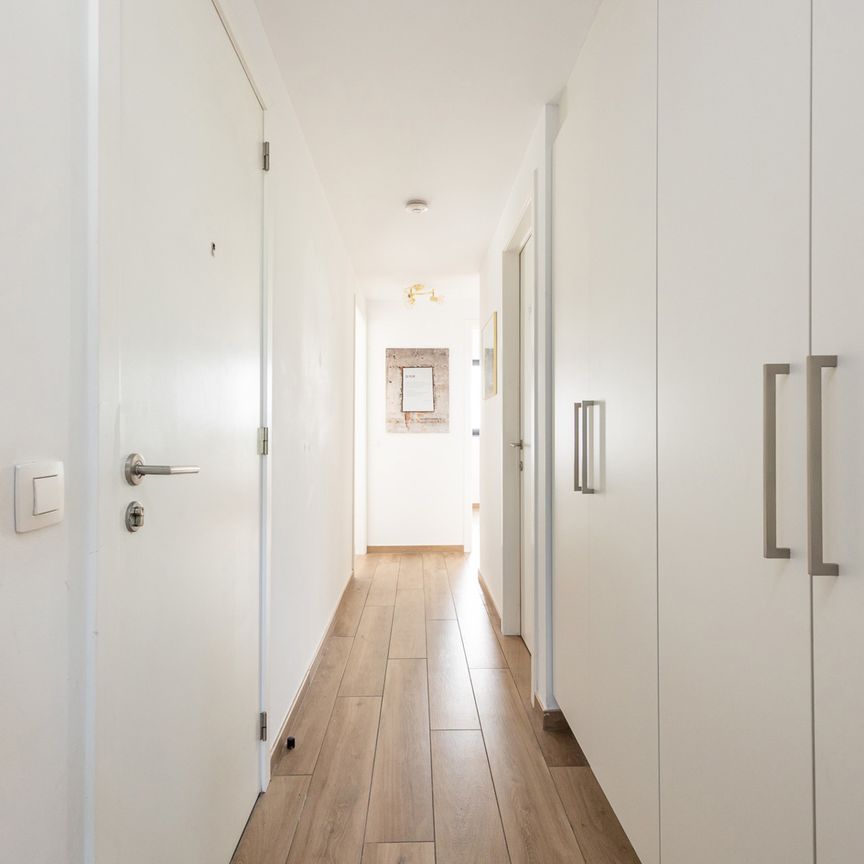 ENERGIEZUINIG APPARTEMENT MET UNIEK ZICHT OP WATER - Photo 1