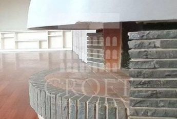 Attic-Cassia: 250mq. Top floor in addition to 250mq. of panoramic terraces. Spacious living, dining, 5 bedrooms, 3 baths, maid’s room, 3 panoramic terraces, parking, silent,. Located at begining of Cassia, near Schools. Ref 160