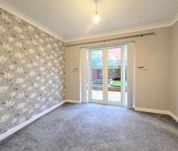 4 bedroom detached house to rent - Photo 3