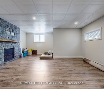 For Lease - 997 West Village Square, London North, Ontario - Photo 3