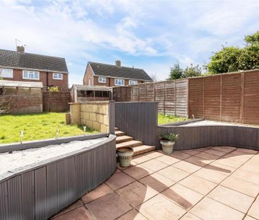 2 bedroom semi-detached house to rent - Photo 5