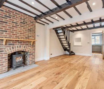3 bedroom end of terrace house to rent - Photo 2