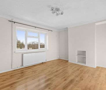 Rutherford Road, Aylesbury - Photo 4