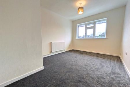 2 Bedroom Apartment To Let - Photo 4