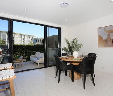 Luxury Living in the Heart of Royal Pines - Photo 2